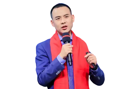 施钟山人物形象照