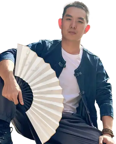 曹泓振人物形象照