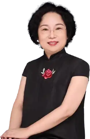 吕孟燃人物形象照