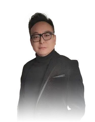 李东邯人物形象照